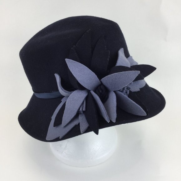 Designer multi fabric cut floral band trim hat - Picture 3 of 7